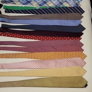 Ties bundle (23) assortment of colors and brands.